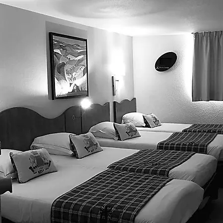 מלון Greenhotels Roissy Parc Des Expositions 3*