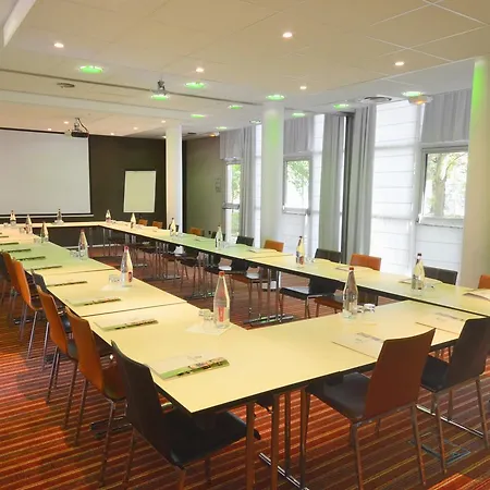 Hotel Greenhotels Roissy Parc Des Expositions 3*